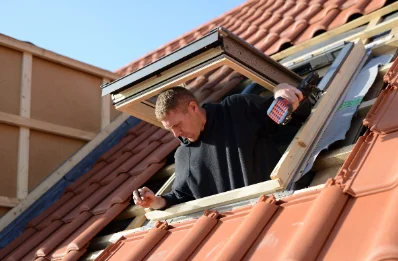Pose de fenêtres de toit Velux à Nomain